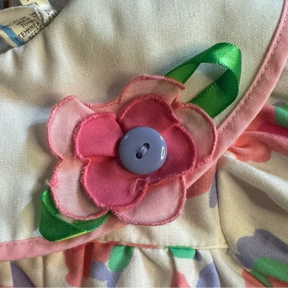 Vintage Floral Bubble Romper with Peter Pan Collar Size 6-9 Months